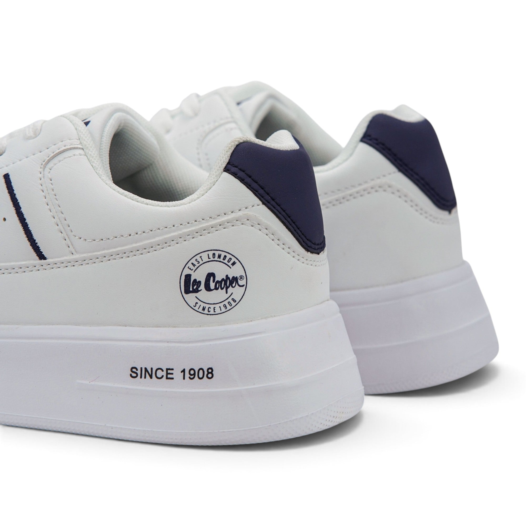 WHITE CASUAL LIFESTYLE SHOE FOR MEN 8511159